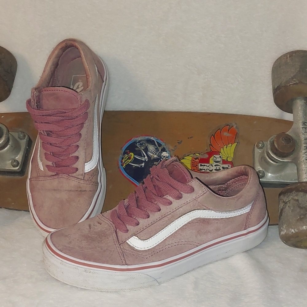 7.5 Seude Vans in a Rose or Mauve color
